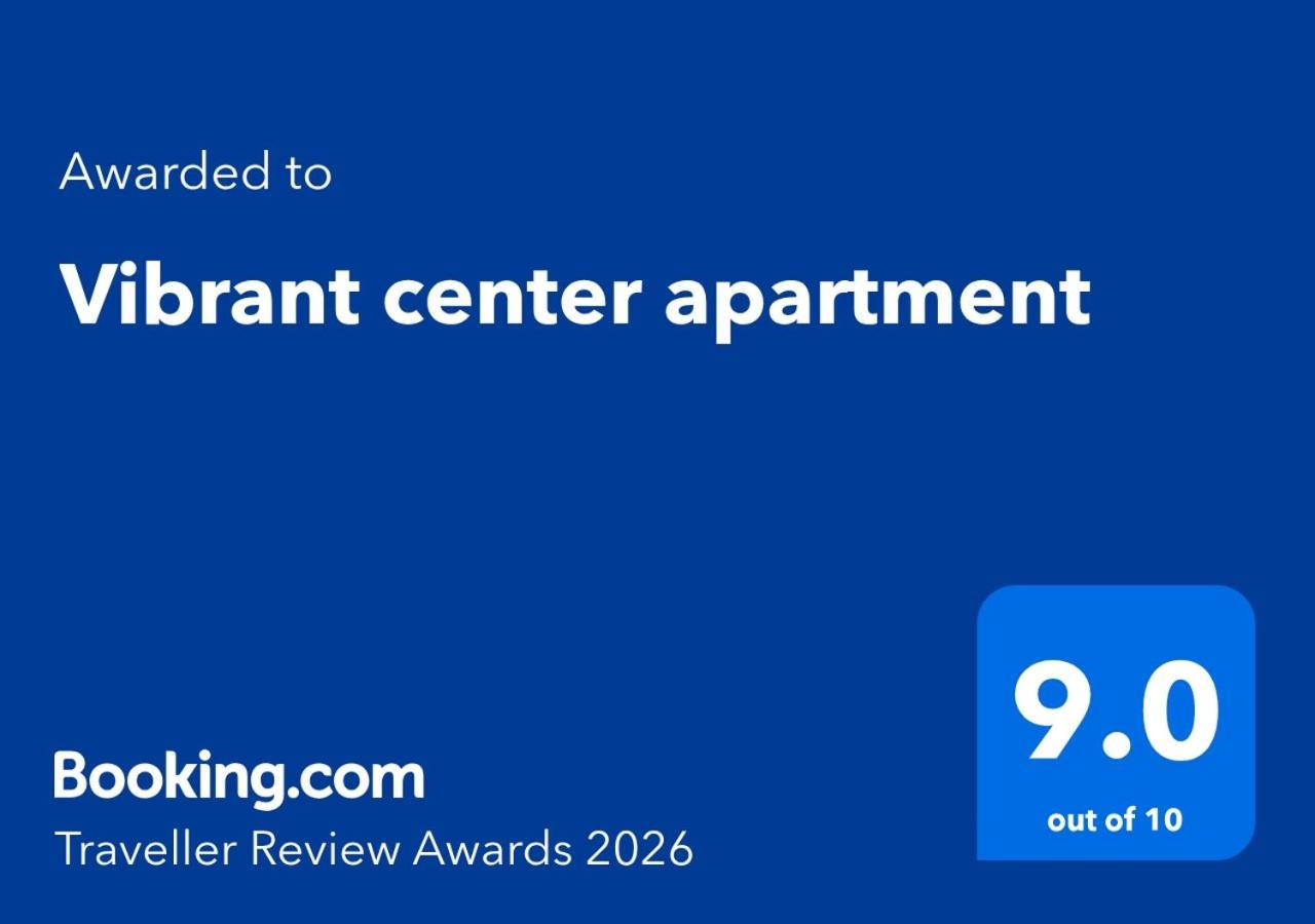 Vibrant Center Apartment — Fotók 3